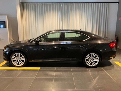 Skoda Superb TSi 150 Style DSG - Halvkombi Aut.