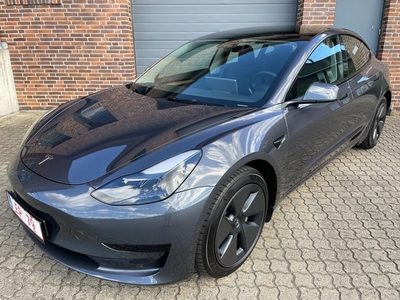 Tesla Model 3 Long Range AWD 4d