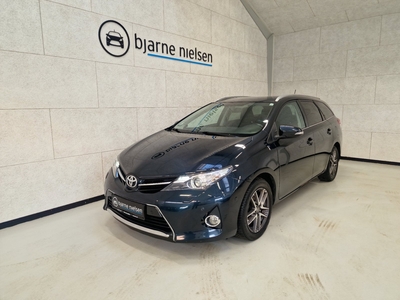 Toyota Auris 1,6 T2 Premium Comfort Touring Sports 5d