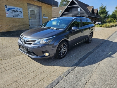 Toyota Avensis 2,0 D-4D T2 Touch stc. 5d