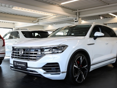 VW Touareg 3,0 TDi 286 Elegance aut. 4Motion 5d