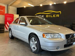 Volvo S60 2,4 140 Momentum 4d