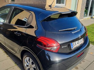 Peugeot 208 1,6 BlueHDI 100 hk 5D