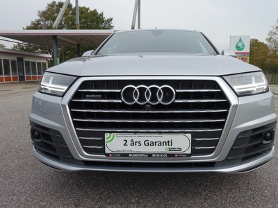 Audi Q7 3,0 TDi 272 S-line quattro Tiptr. 7prs 5d