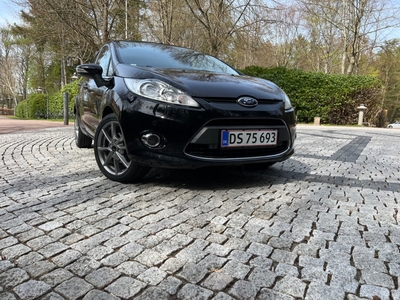 Ford Fiesta 1,6 TDCi 95 Titanium 5d