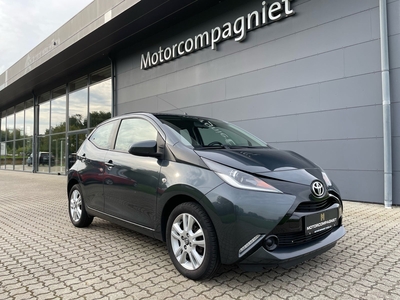 Toyota Aygo 1,0 VVT-i x-play 5d