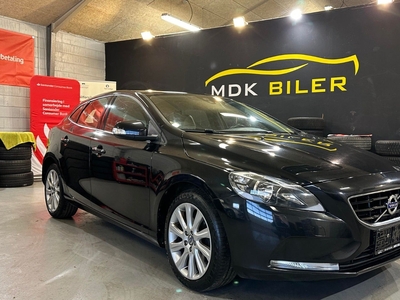 Volvo V40 1,6 T3 150 Kinetic 5d