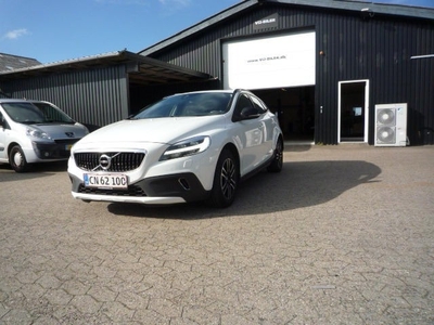 Volvo V40 CC 2,0 D3 150 Plus aut. 5d