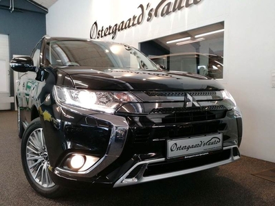 Mitsubishi Outlander 2,4 PHEV Invite CVT 4WD