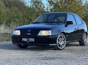 Opel Kadett 1,8 GSi