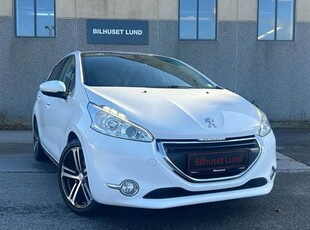 Peugeot 208 1,2 VTi Allure Sky