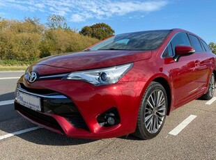 Toyota Avensis 1,8 VVT-i T2 Premium Touring Sports