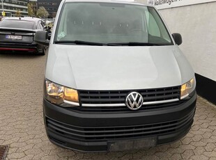 VW Transporter 2,0 TDi 140 Kassevogn kort