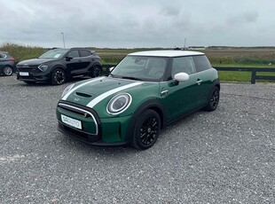 Mini Cooper SE Essential