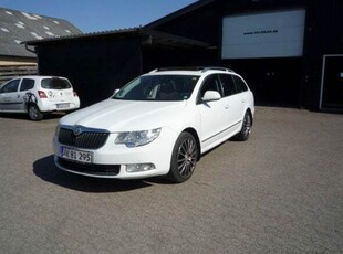 Skoda Superb 3,6 FSi Elegance Combi DSG 4x4