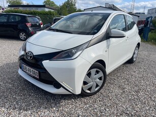 Toyota Aygo 1,0 VVT-i x-play x-touch 5d