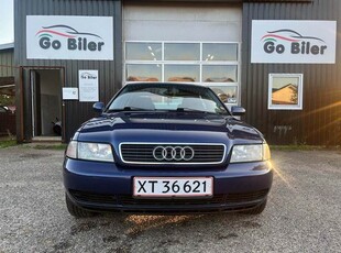 Audi A4 2,4 V6