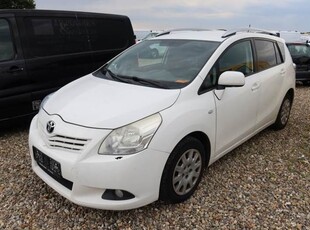 Toyota Verso 2,0 SPORTSVAN 2.0 VAN D-4D DPF.MAN.