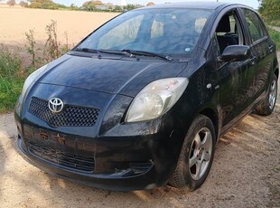 Toyota Yaris 1,4 D - 4D 5 DØRS