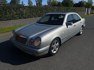 Mercedes E280 2,8 Elegance aut. 4d