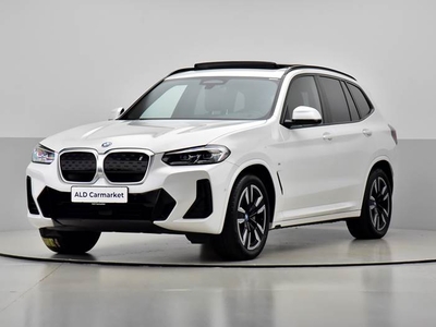 BMW iX3 Charged M-Sport