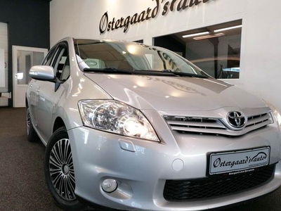 Toyota Auris 1,6 T2