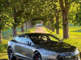 Tesla Model S P90D