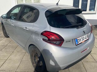 Peugeot 208 1,2 VTi 82 hk 5D