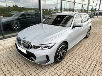 BMW 330e 2,0 Touring M-Sport aut. 5d