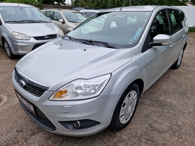 Ford Focus 1,6 Trend stc. 5d