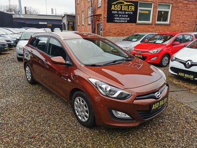 Hyundai i30 1,4 CVVT Comfort CW 5d