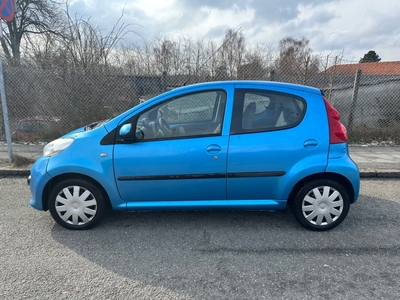 Peugeot 107 1,4 HDi Trendy 5d