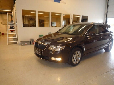 Skoda Superb 2,0 TDi 140 Ambition Combi 5d