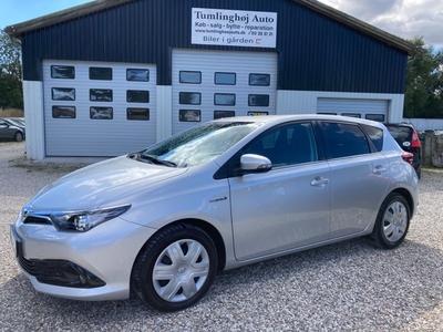 Toyota Auris 1,8 Hybrid H2 Comfort CVT 5d