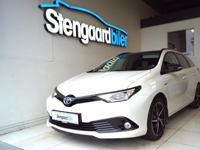 Toyota Auris 1,8 Hybrid Prestige Touring Sports CVT 5d