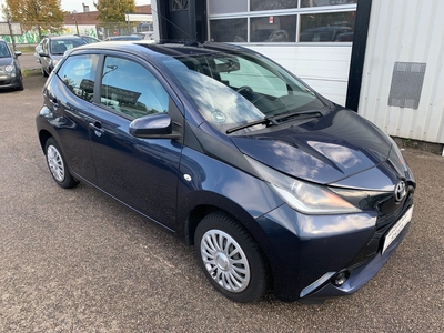 Toyota Aygo 1,0 VVT-i x-play 5d