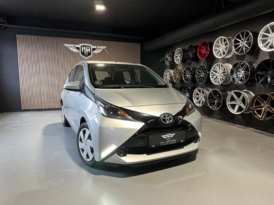 Toyota Aygo 1,0 VVT-i x-play 5d