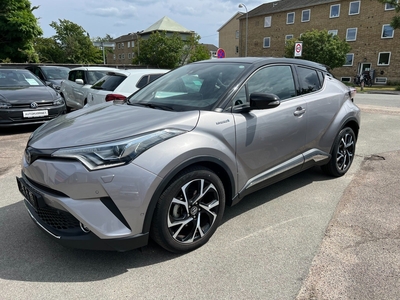 Toyota C-HR 1,8 Hybrid Premium Selected CVT 5d