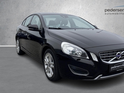 Volvo S60 2,0 D3 136 Kinetic 4d