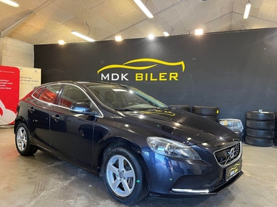 Volvo V40 2,0 D3 150 Momentum aut. 5d