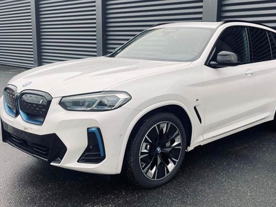 BMW iX3 Charged Plus M-Sport