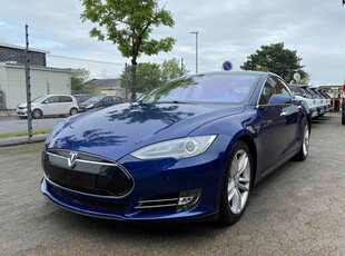 Tesla Model S 90D