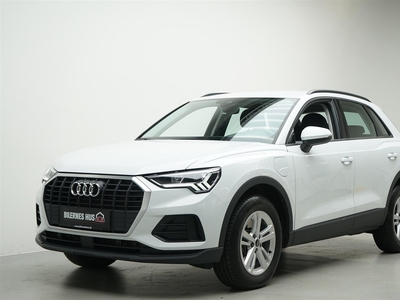 Audi Q3 45 TFSi e Attitude+ S-tr. 5d