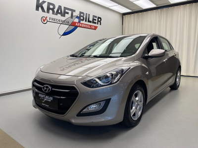 Hyundai i30 1,6 CRDi 110 Life+ 5d