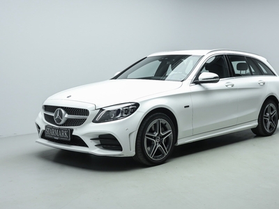 Mercedes C300 de 2,0 AMG Line stc. aut. 5d