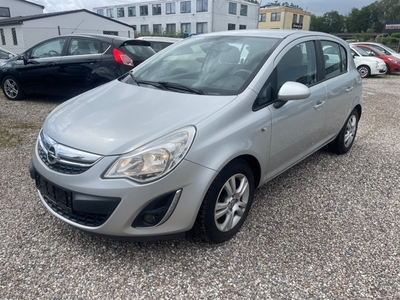 Opel Corsa 1,4 16V Cosmo 5d