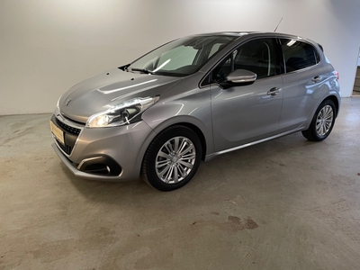 Peugeot 208 1,5 BlueHDi 100 Privé 5d