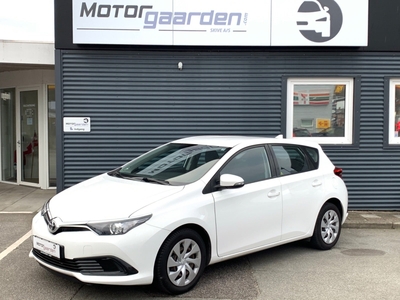 Toyota Auris 1,3 VVT-i T1 5d