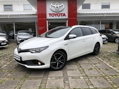 Toyota Auris 1,8 Hybrid H2 Style Touring Sports CVT 5d