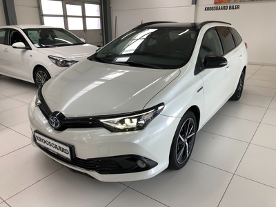 Toyota Auris 1,8 Hybrid Prestige Touring Sports CVT 5d